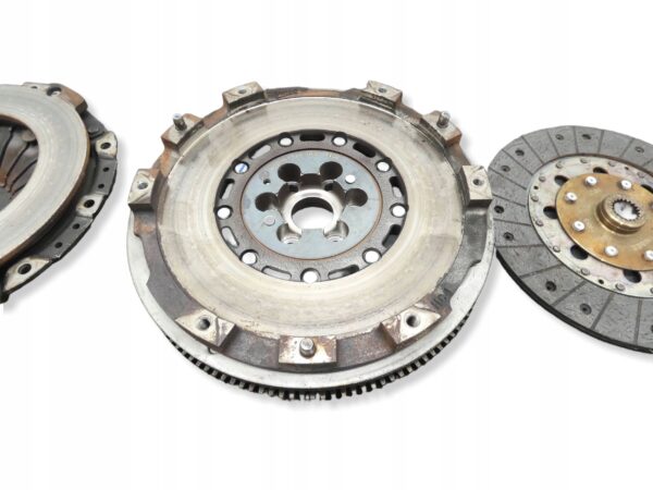 SPRZĘGŁO KOŁO DWUMASOWE BAIC Beijing X3 1.5 16V M00001746