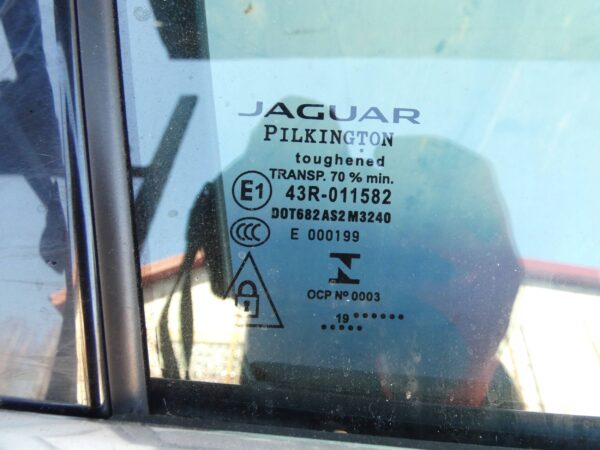 DRZWI PRAWY TYŁ Jaguar F-Pace KOMPLETNE 2019R