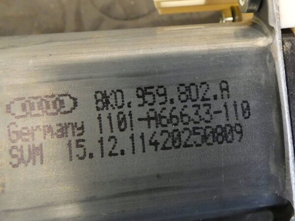 SILNICZEK SZYBY PRAWY PRZÓD PRZEDNI AUDI A4 B8 A5 8T 8K0959802A