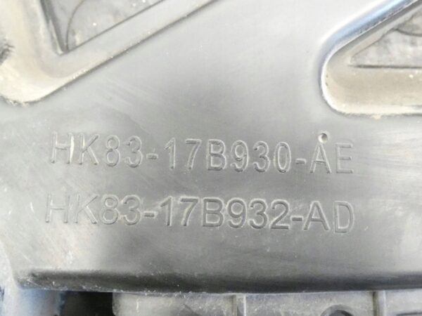 Ślizg zderzaka tylnego strona prawa Jaguar F-Pace HK8317B930AE