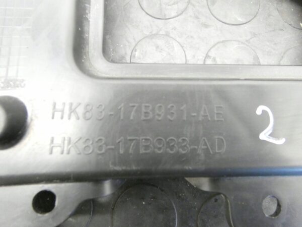 Ślizg zderzaka tylnego strona lewa Jaguar F-Pace HK8317B931AE