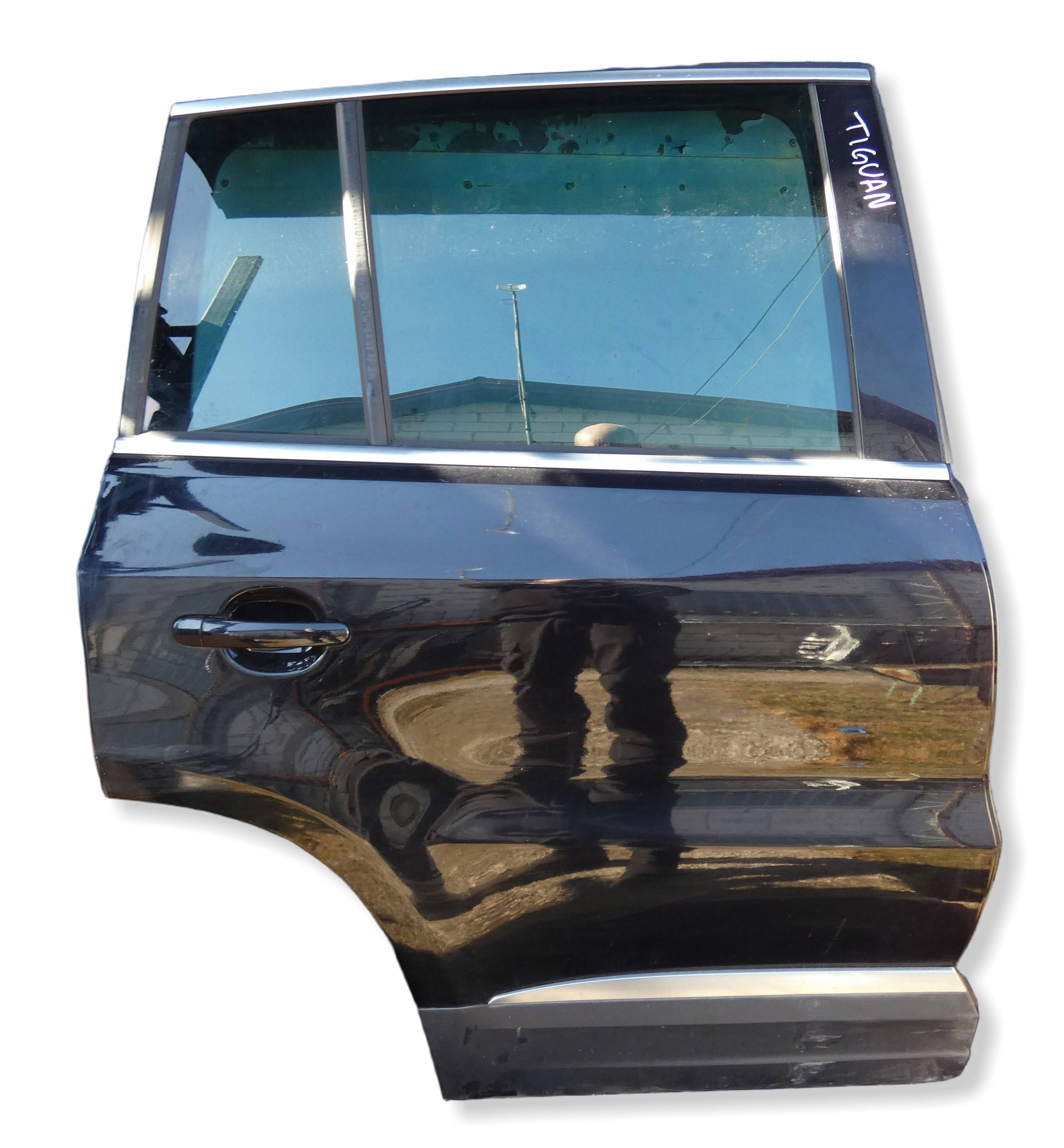 Drzwi tylne Tył strona prawa Volkswagen Tiguan KOMPLETNE LC9X 2013R