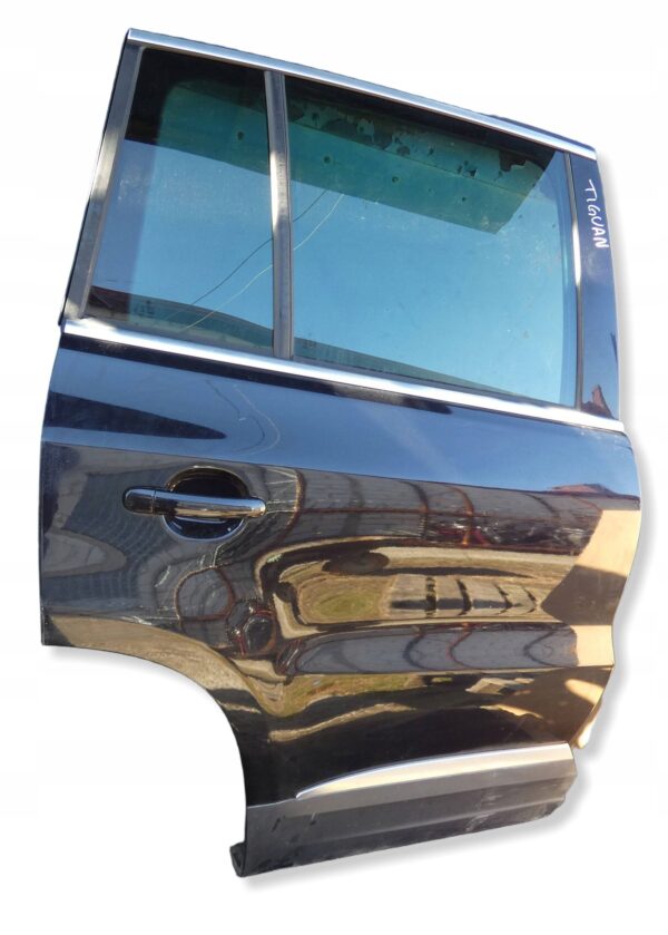 Drzwi tylne Tył strona prawa Volkswagen Tiguan KOMPLETNE LC9X 2013R