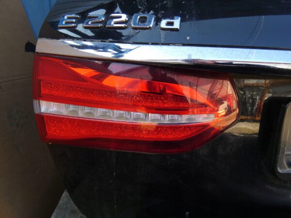 Klapa bagażnika Tył Mercedes-Benz E W213 KOMPLETNA KAMERA
