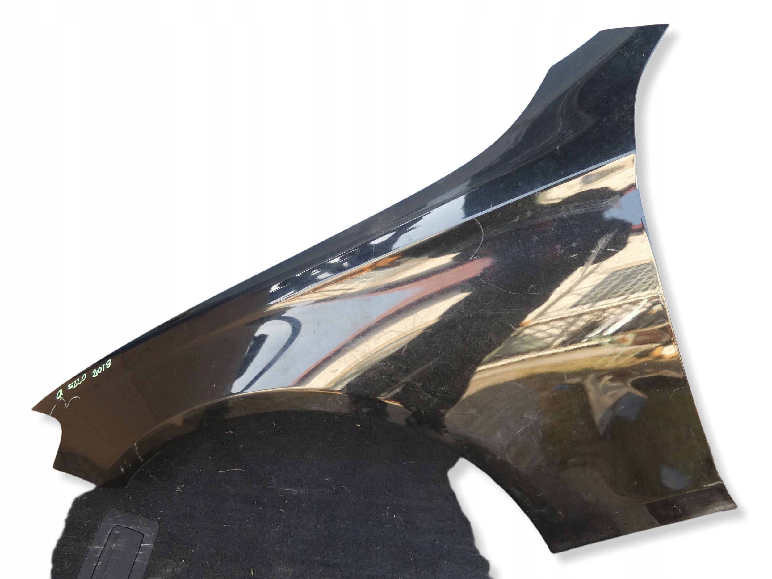 Błotnik Przód strona lewa Mercedes-Benz E W213 A2138810143