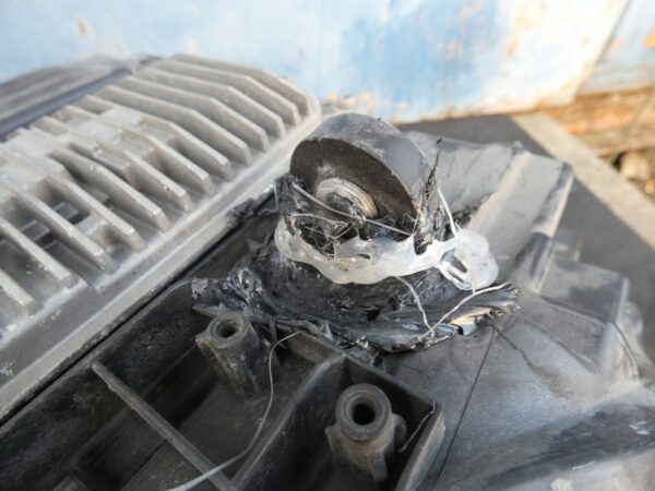 LAMPA Reflektor Przód strona prawa Mercedes-Benz E W213 A2139064004