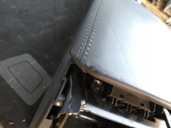 PODŁOKIETNIK Konsola środkowa Audi A4 S4 B8 8K 8K0864981D