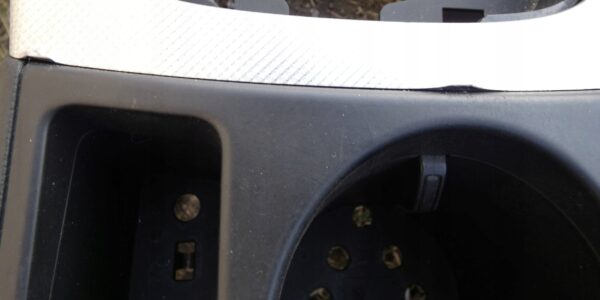 PODŁOKIETNIK Konsola środkowa Audi A4 S4 B8 8K 8K0864981D