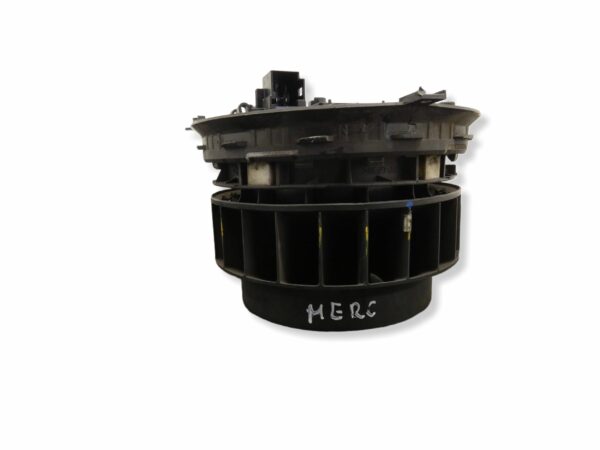 WENTYLATOR Dmuchawa nawiewu Mercedes-Benz C W 205 E W213 0130309006
