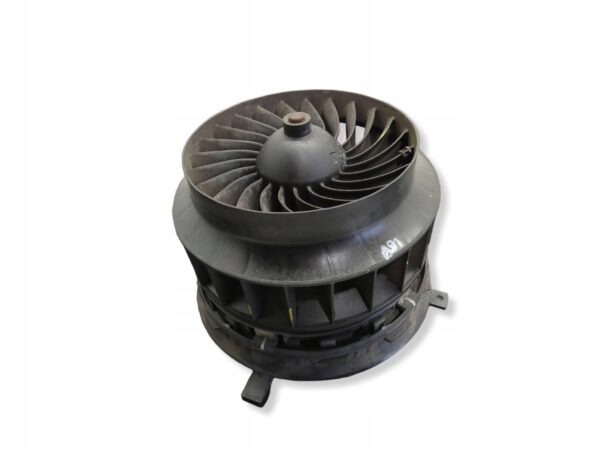 WENTYLATOR Dmuchawa nawiewu Mercedes-Benz C W 205 E W213 0130309006