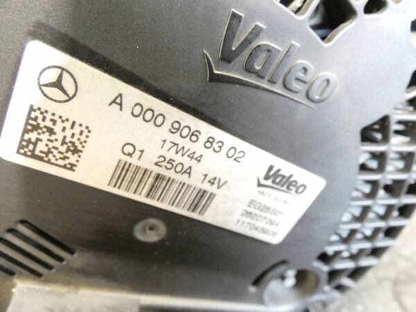 Alternator Mercedes-Benz E W213 C W205 2.0 CDI A0009068302