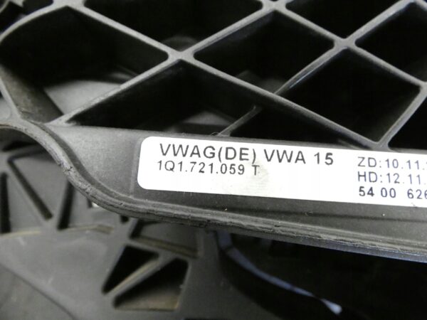 Pedał sprzęgła VW Golf VI EOS Jetta Seat Leon Skoda Octavia 1Q1721059T