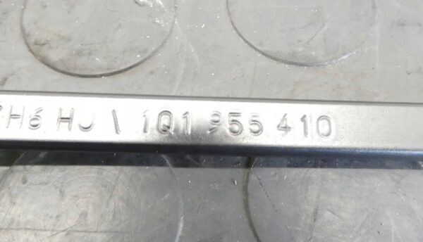 18445133016-69c521fac93a2 RAMIONA WYCIERACZEK PRZÓD Volkswagen Golf VI 1Q1955410 KOMPLET EU