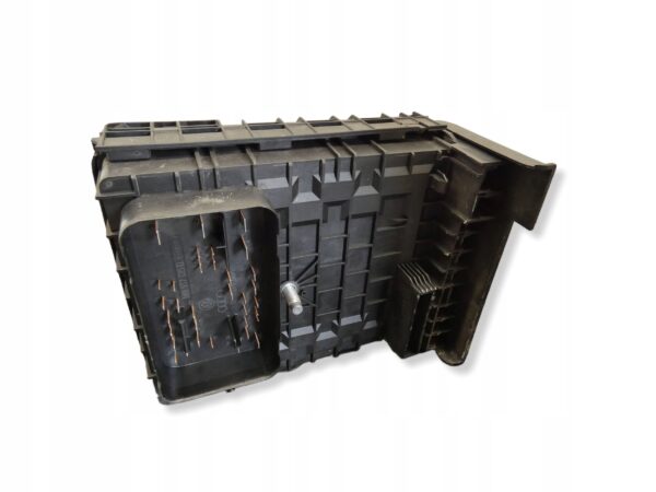 Skrzynka bezpieczników VW GOLF VI TOURAN ALTEA OCTAVIA 1K0937125D