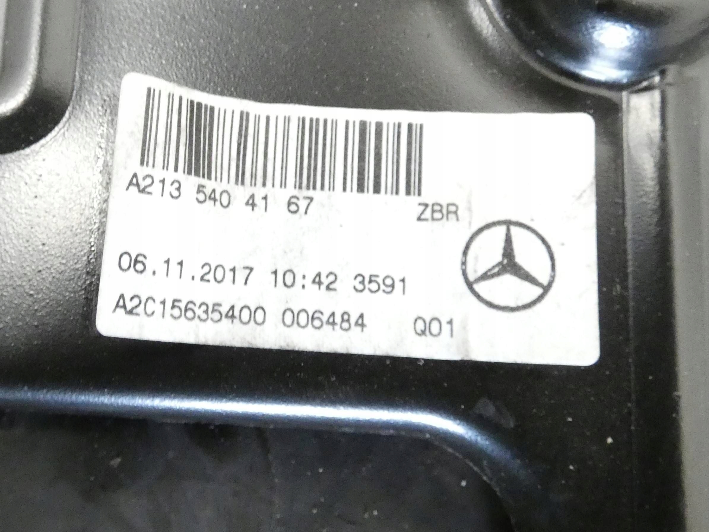 18445318511-69c53e111a573 Wzmocnienie WSPORNIK ZEGARÓW Mercedes-Benz E W213 A2C15635400 A2C15635400