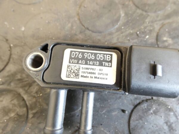 18456683838-69ca4c136e111 Czujnik ciśnienia spalin VW TIGUAN I PASSAT GOLF VI A3 2.0 TDI 076906051B