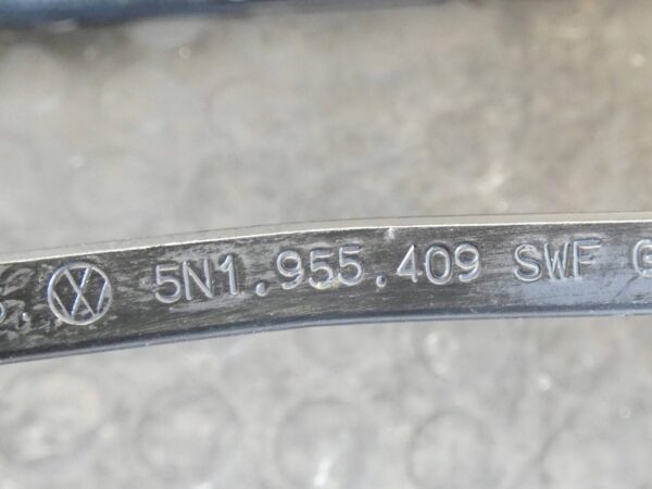 Ramię wycieraczki przedniej VW Tiguan I 5N1955409 5N1955410 KOMPLET