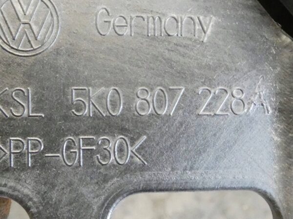 Ślizg lampy Przód strona prawa VW GOLF VI 5K0807228A