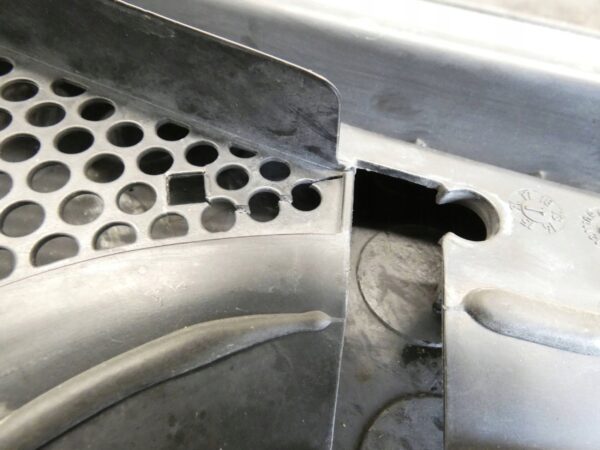 Podszybie Volkswagen Tiguan I 5N1819403