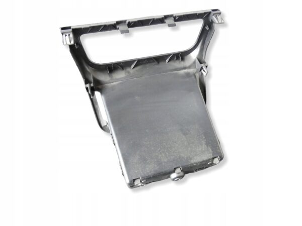 RAMKA PANELU NAWIEWU SCHOWEK VW Tiguan I 5M0819422B